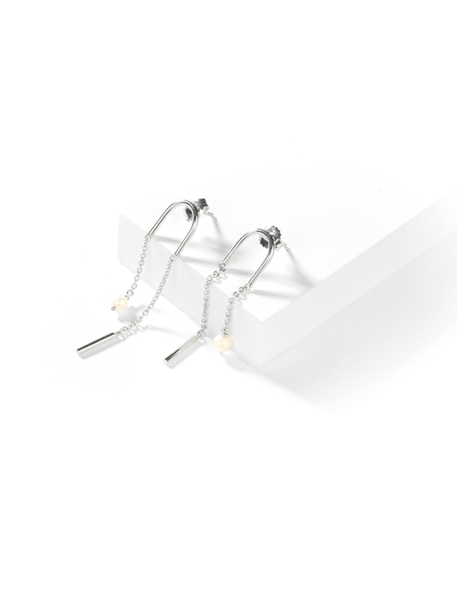 Shaya 92.5 Sterling Silver Slick Mode Earrings for Women