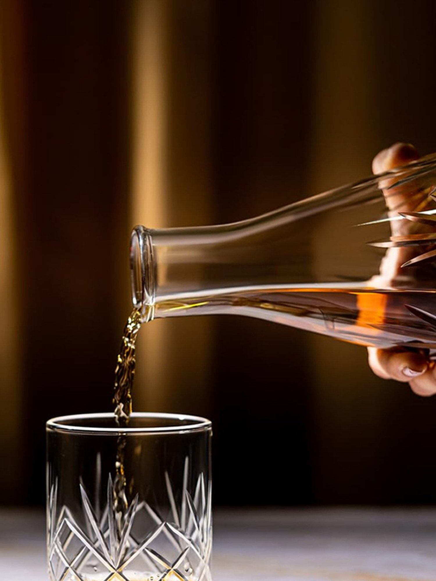 Pure Home and Living Blue Glass Decanter (0.7 L)