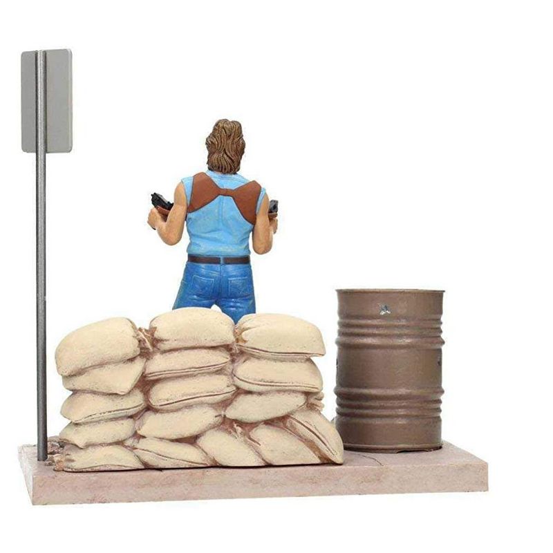 SD Toys Chuck Norris Invasion USA 7 Inch Matt Hunter Figure with Diorama