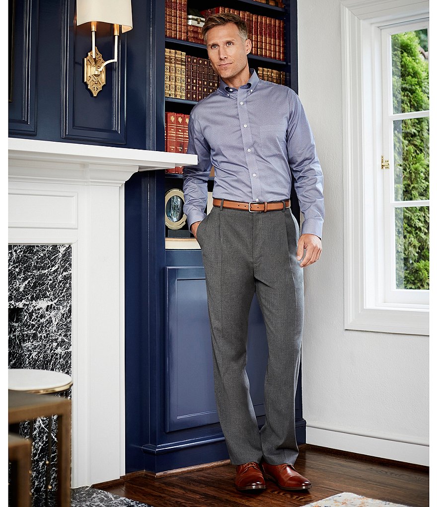 Daniel Cremieux Signature Solid Pleated Dress Pants