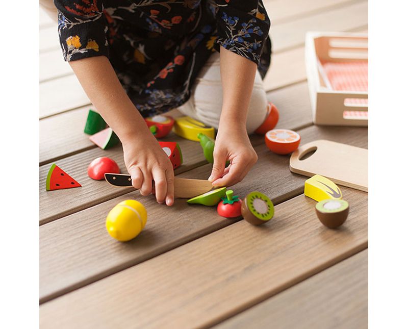  Fat Brain Toys Orchard Fresh Cutting Fruit FB183-1