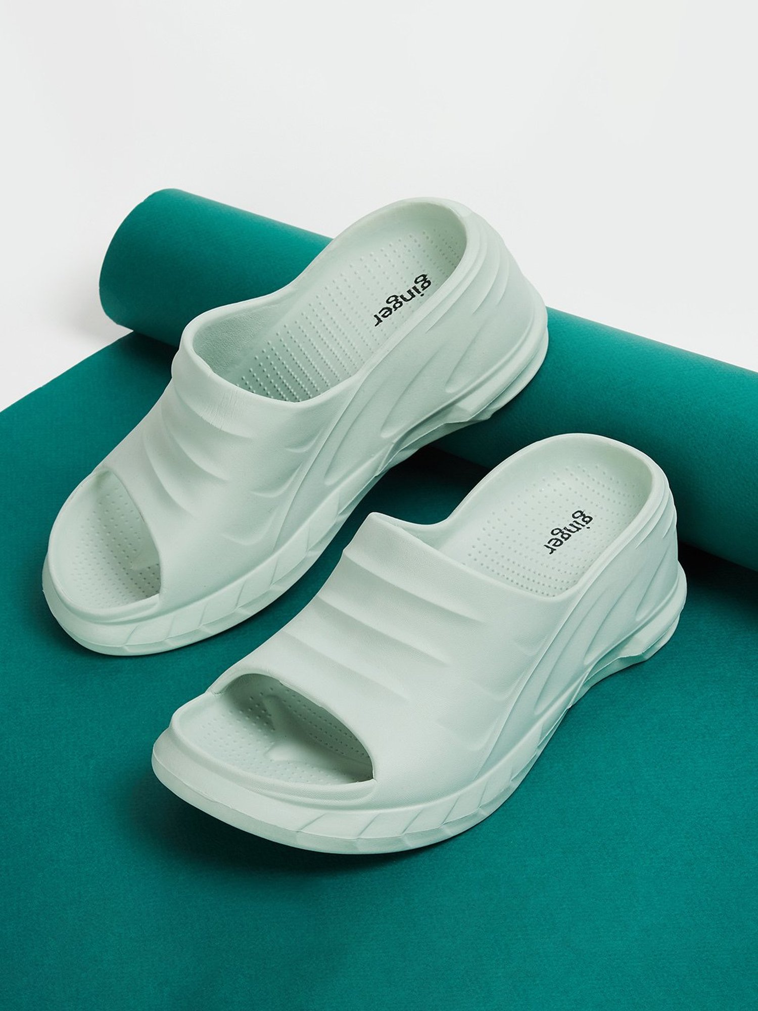 Ginger by Lifestyle Women's Green Slides