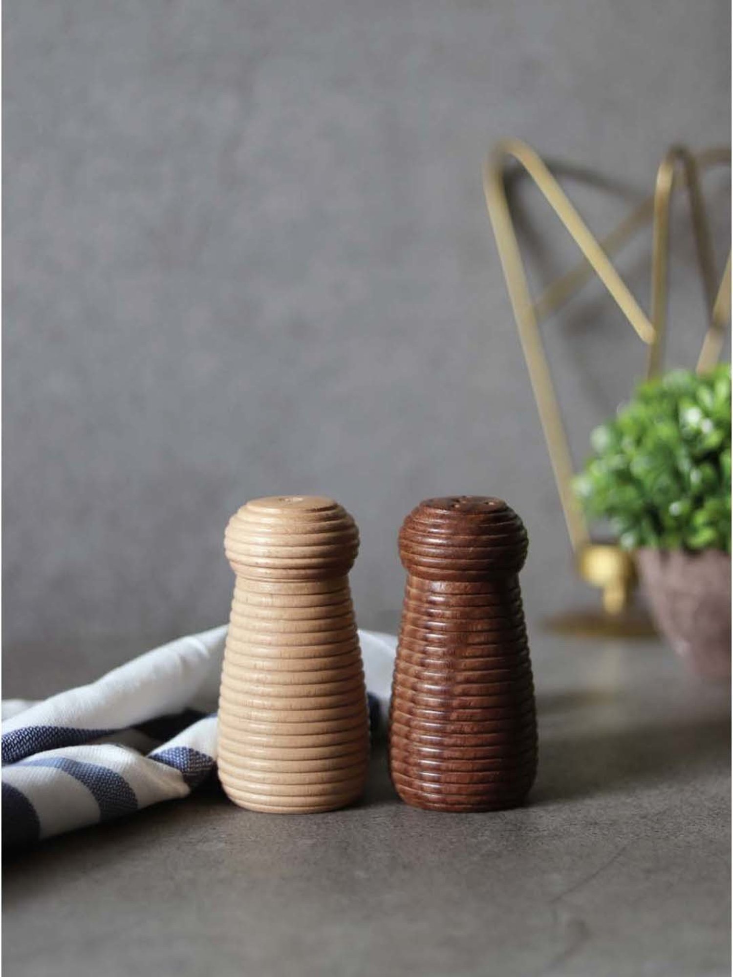 Goodhomes Transparent Glass Butter Dishes With Lid