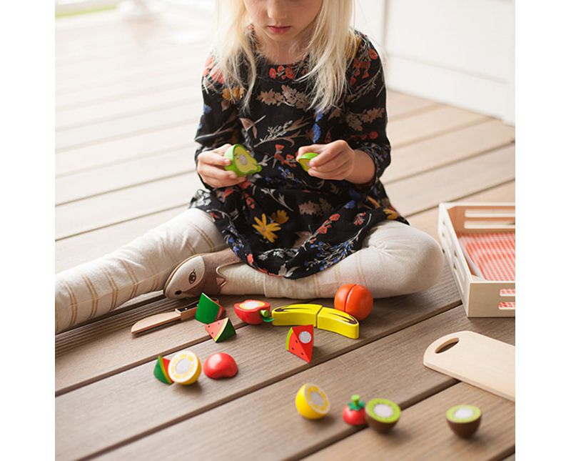  Fat Brain Toys Orchard Fresh Cutting Fruit FB183-1