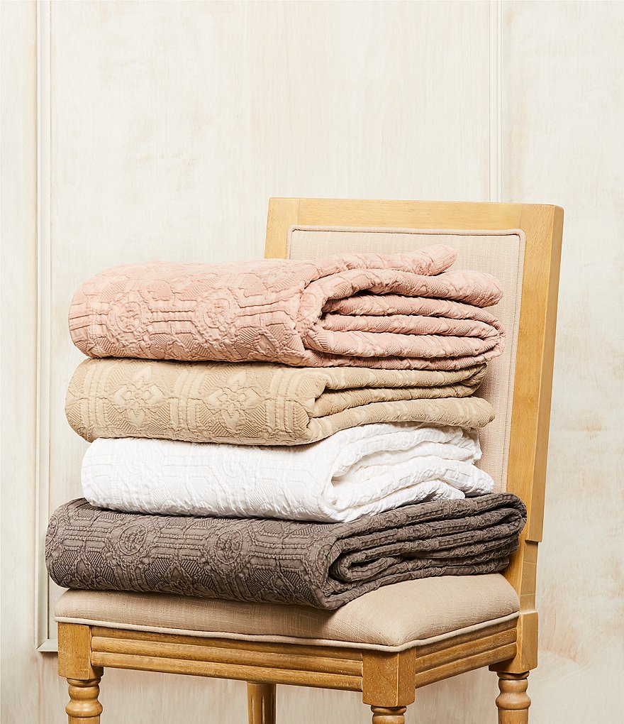 Southern Living Lancaster Tiled Matelasse Coverlet