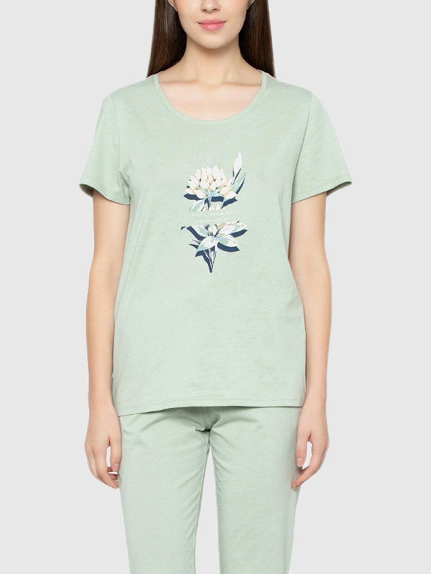 Triumph Green Graphic Print Pajama Set