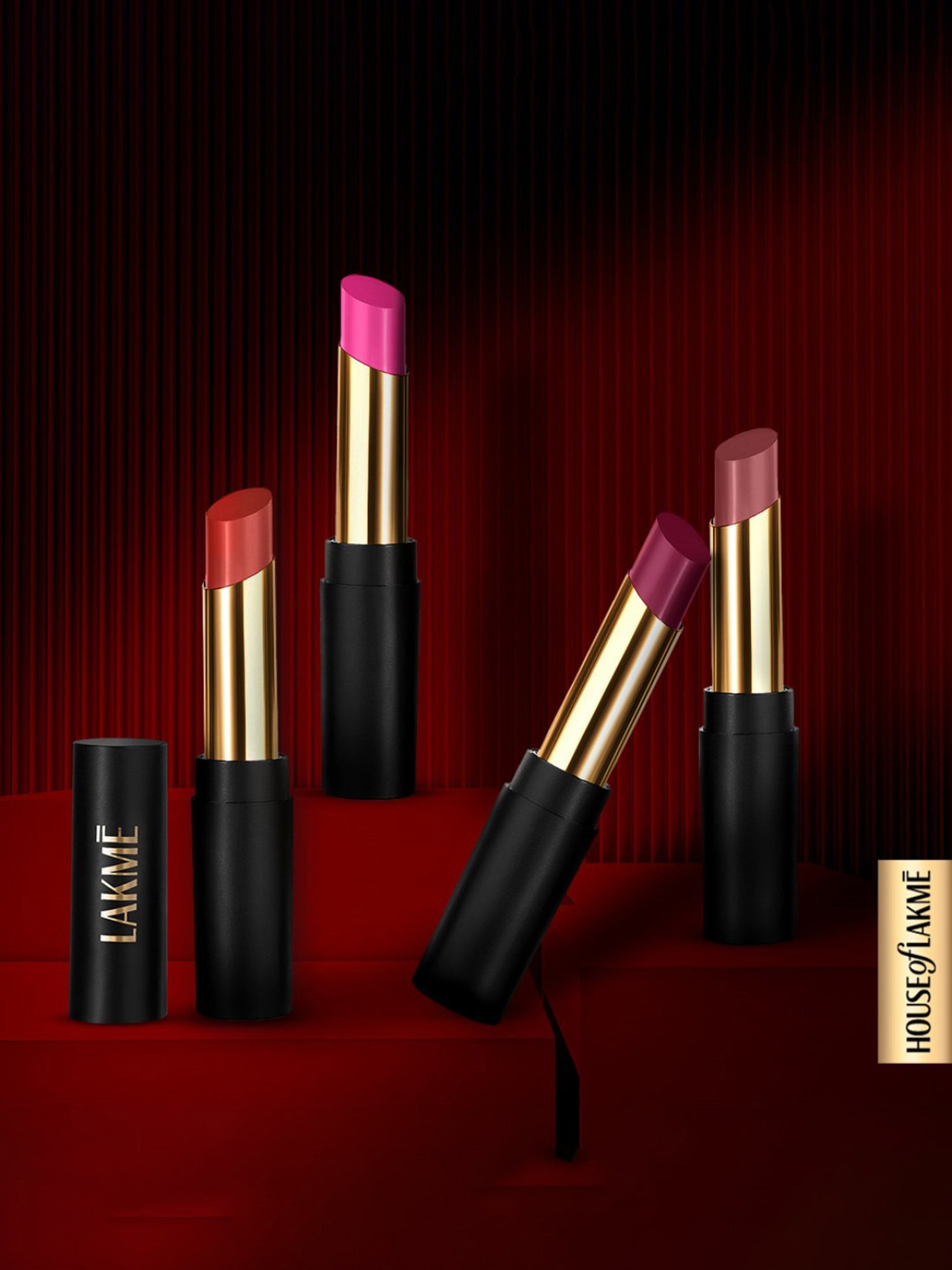 Lakme Absolute Beyond Matte Lipstick Fuchsia Fun - 3.4 gm