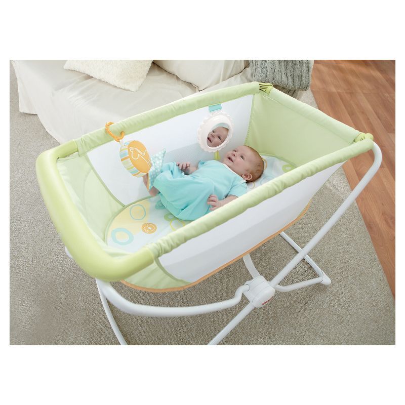 Fisher-Price Rock With Me Bassinet - Green