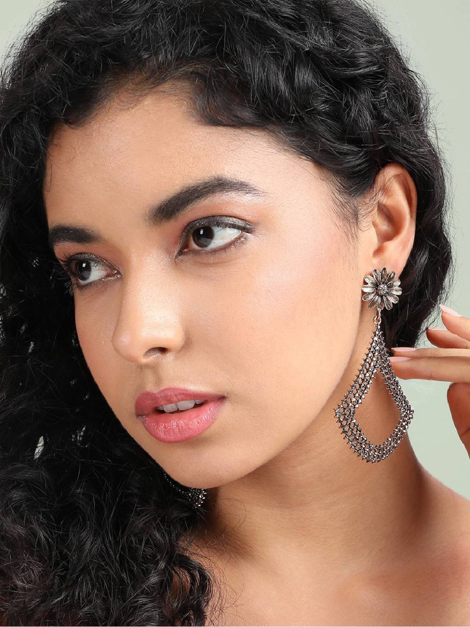 Sohi Women's Daisy Intricate Anchor Drop Earrings  Gold