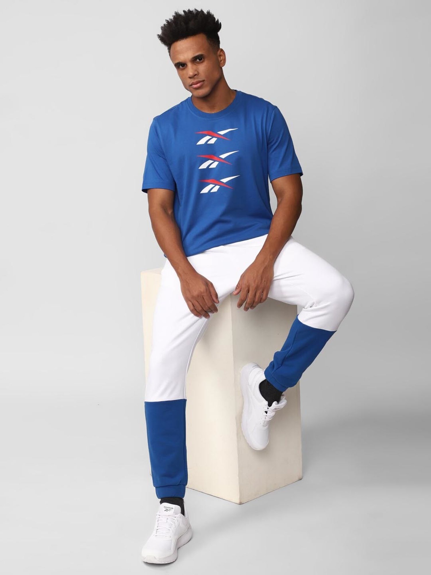 Reebok Blue Cotton Slim Fit Printed T-Shirt