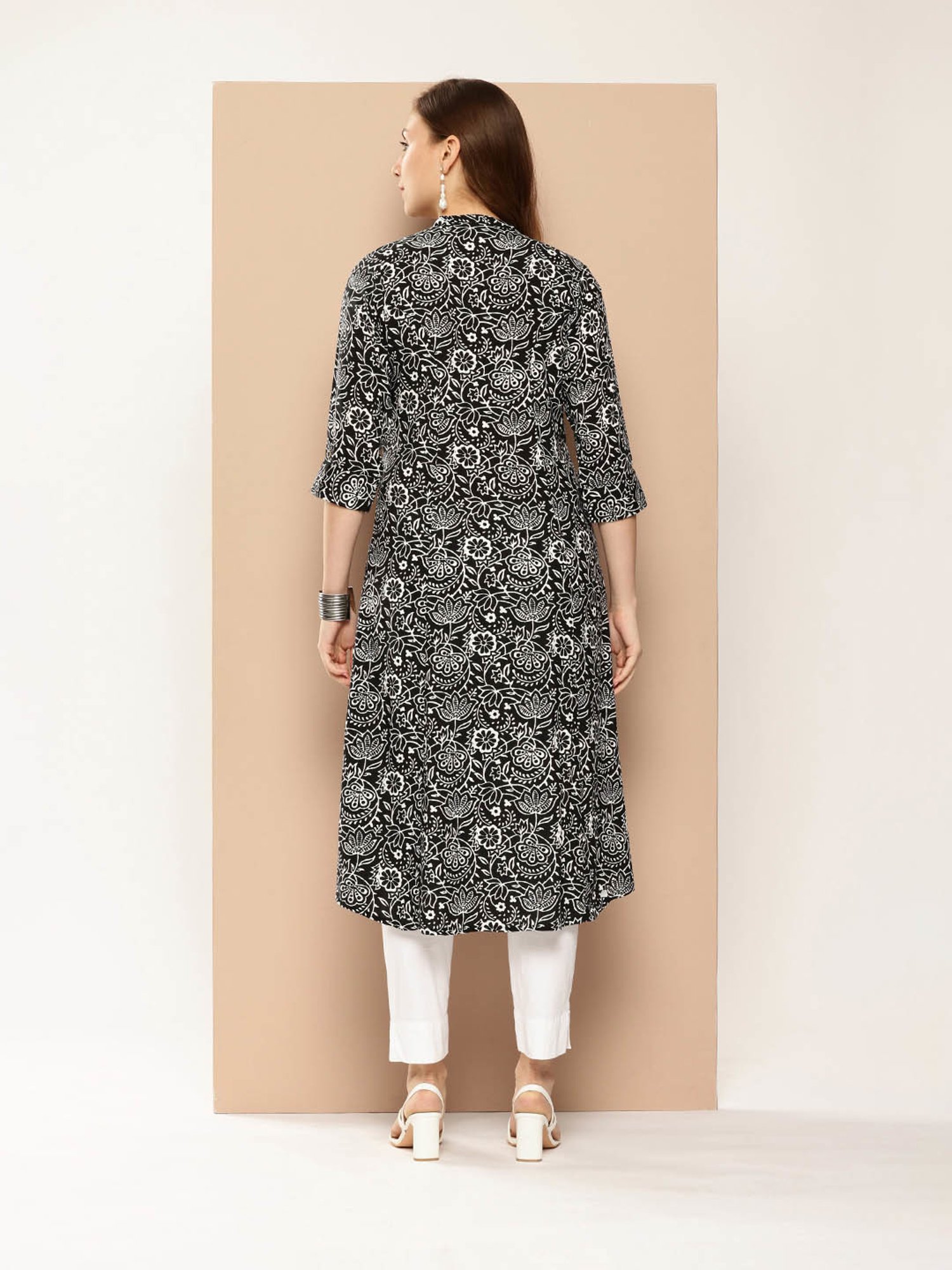 Amukti Black Rayon Floral Print A-Line Kurta