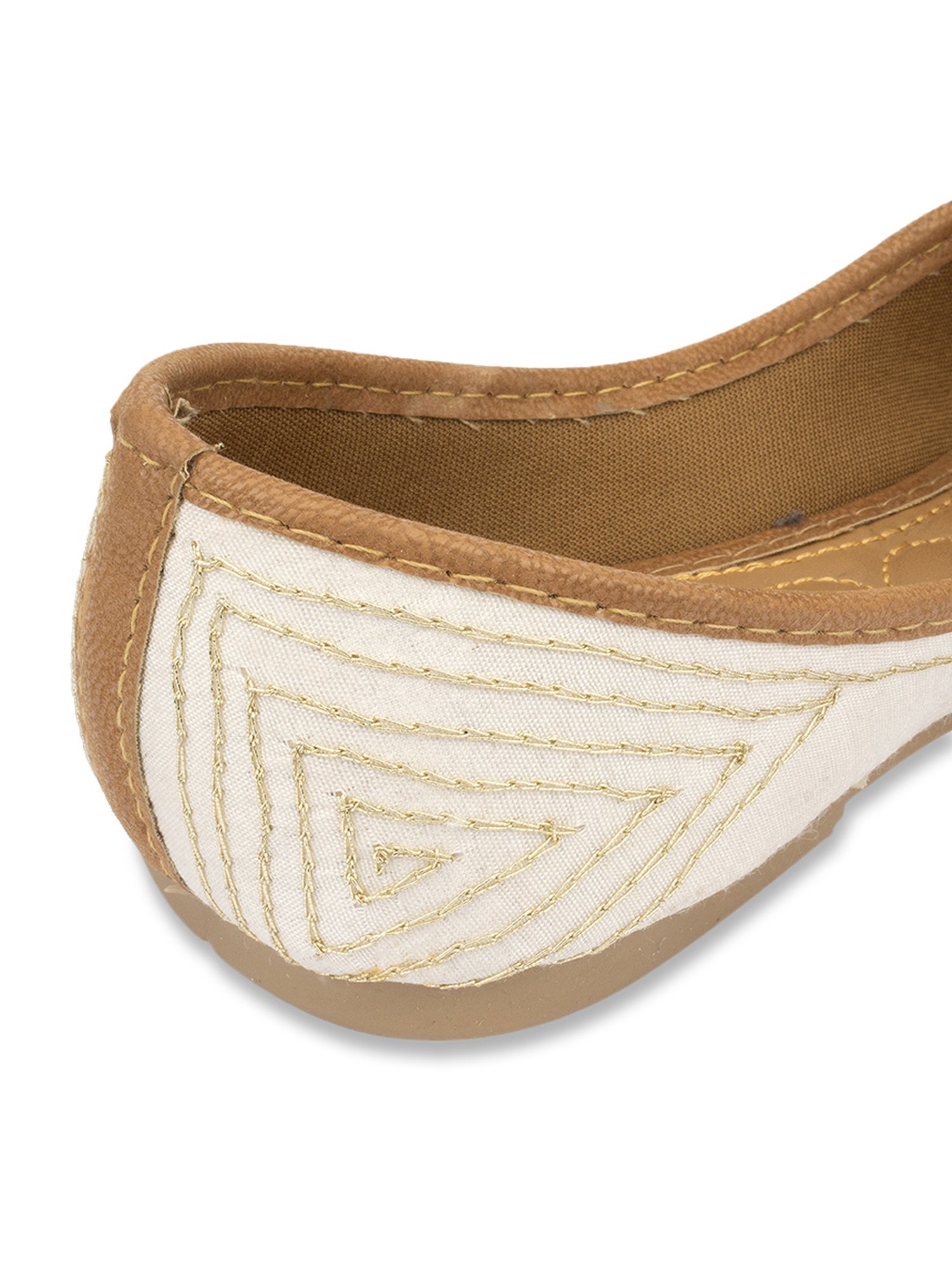 Desi Colour Women's White Ethnic Juttis