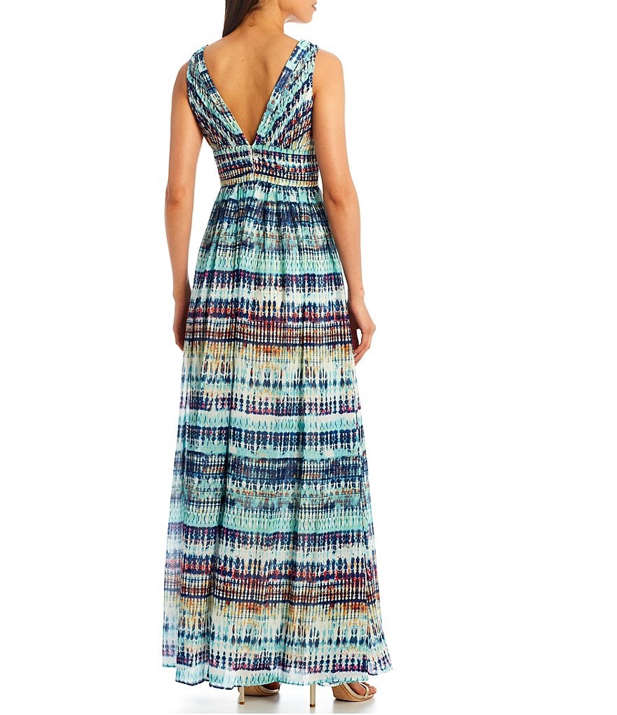 Aidan Aidan Mattox Printed V-Neck Sleeveless Maxi Dress