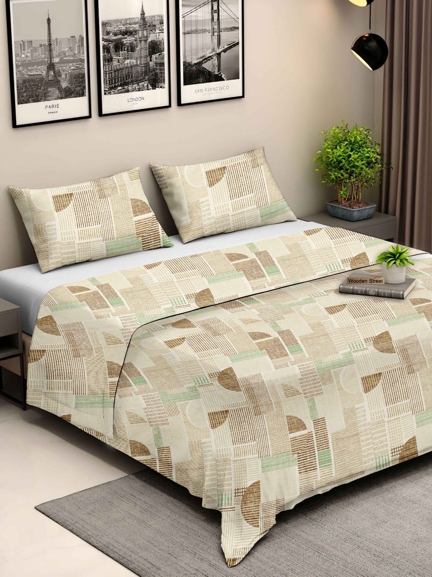 Ariana Rome Geometric Beige 210 TC Cotton Super king Bedsheet with 2 Pillow Covers