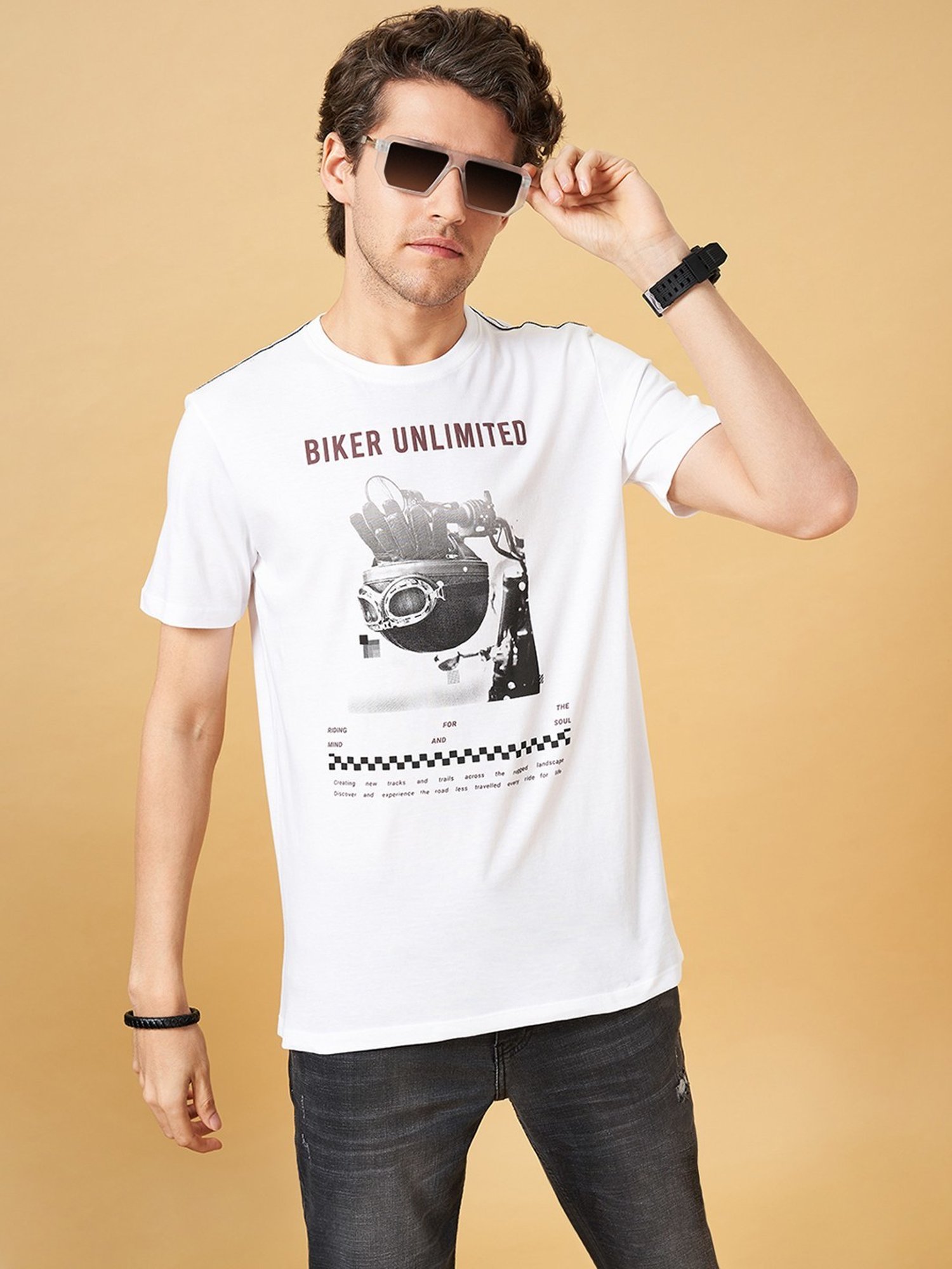 Sf Jeans By Pantaloons White Slim Fit Printed T-Shirt