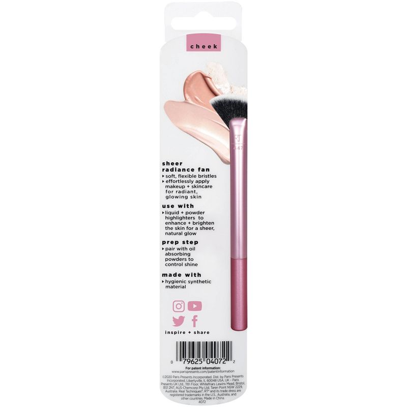 Real Techniques Illuminating Makeup Brush