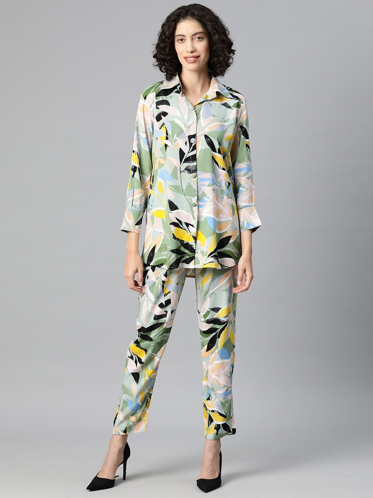 One Femme Light Green Printed Shirt With Trousers