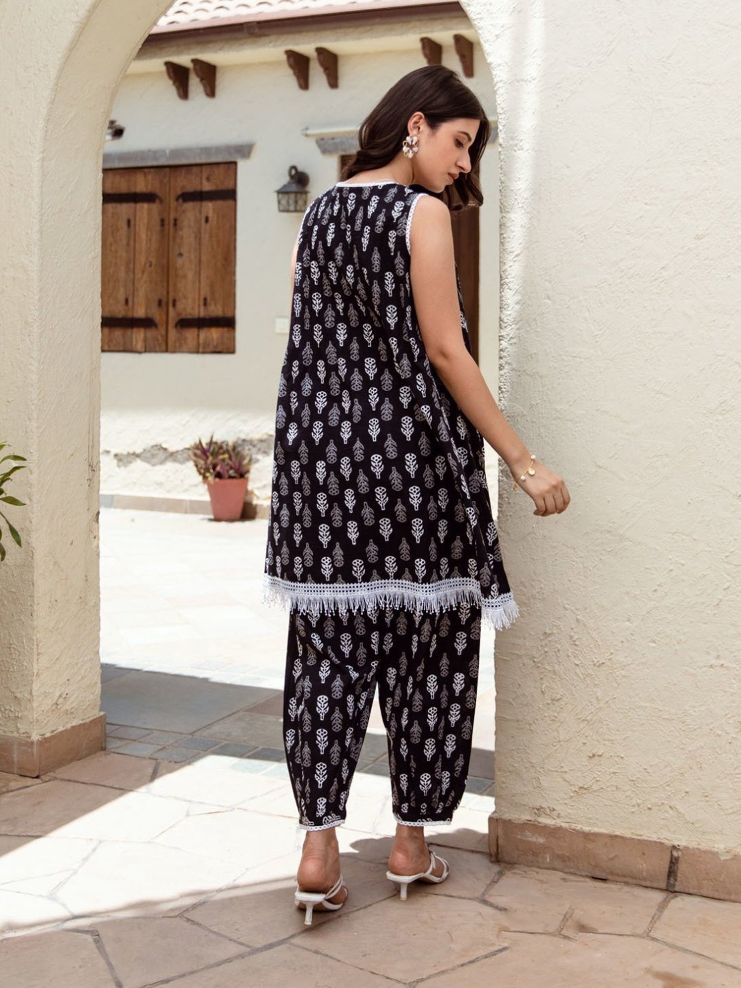 Asrumo Black Cotton Handblock Print Coord Set