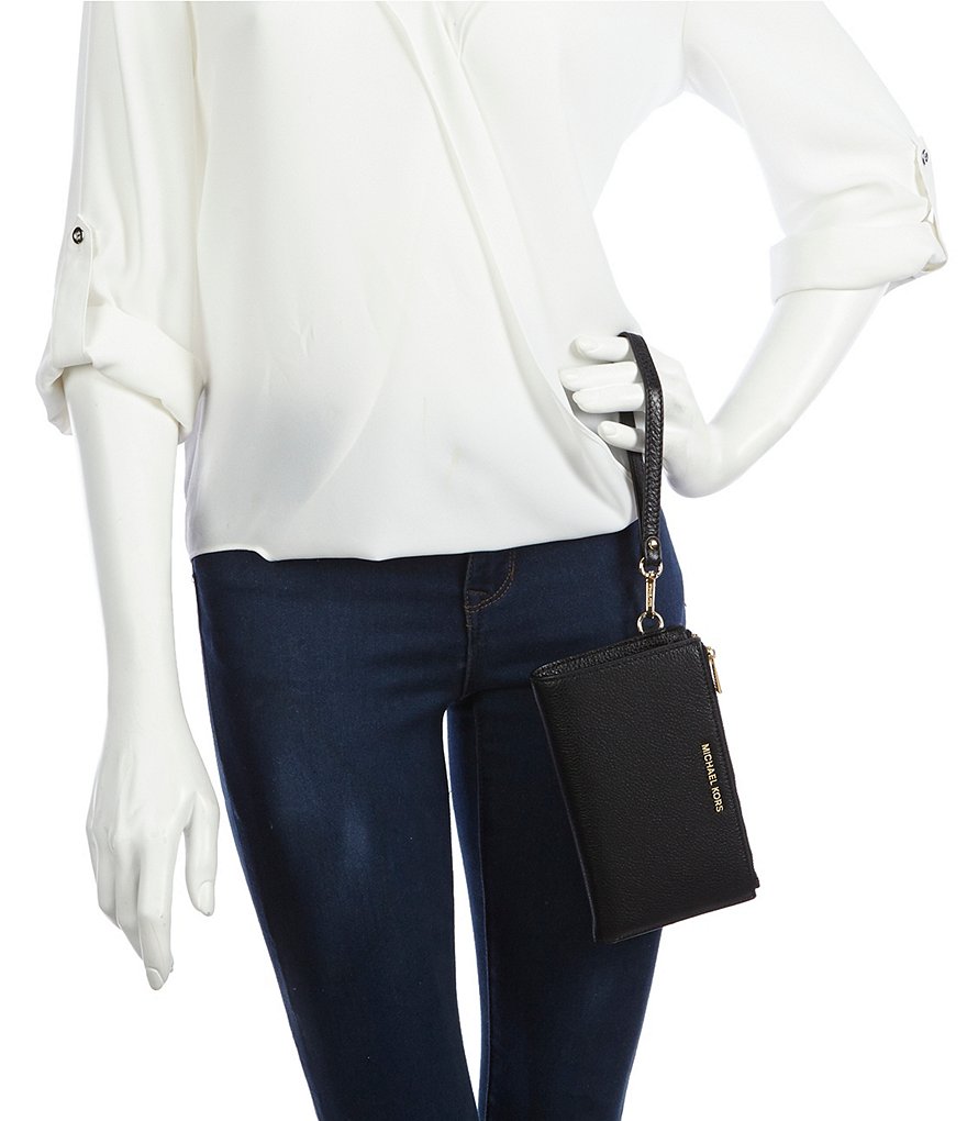 HOBO Link Leather Zip Wristlet