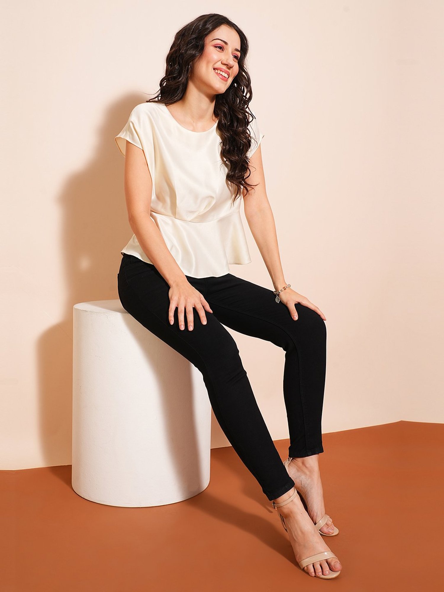 Globus White Regular Fit Peplum Top