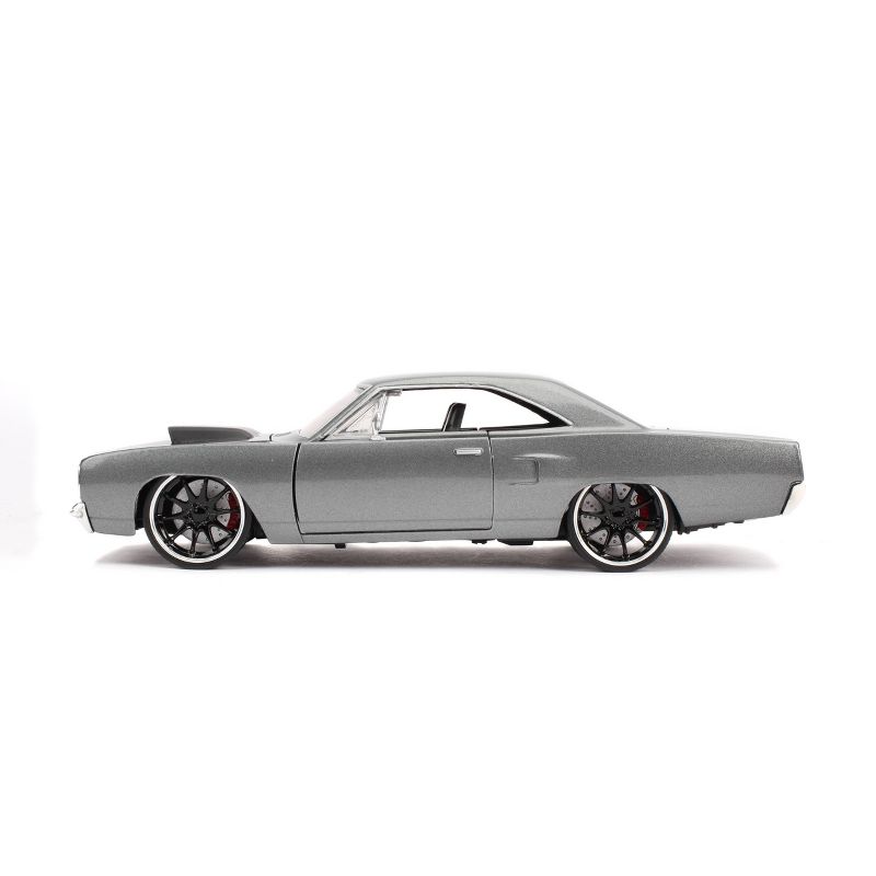 Jada Toys Fast & Furious 1970 Plymouth Road Runner Die-Cast Vehicle 1:24 Scale Charcoal Gray