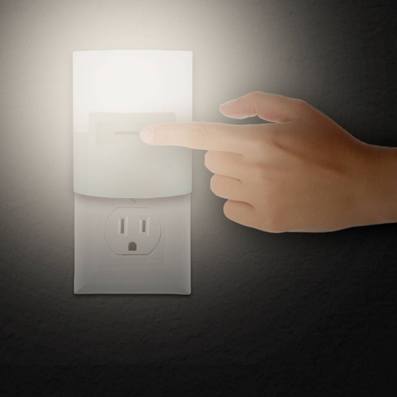 General Electric 100 Lumens LED Half Cup Sensing Dimmable Light White