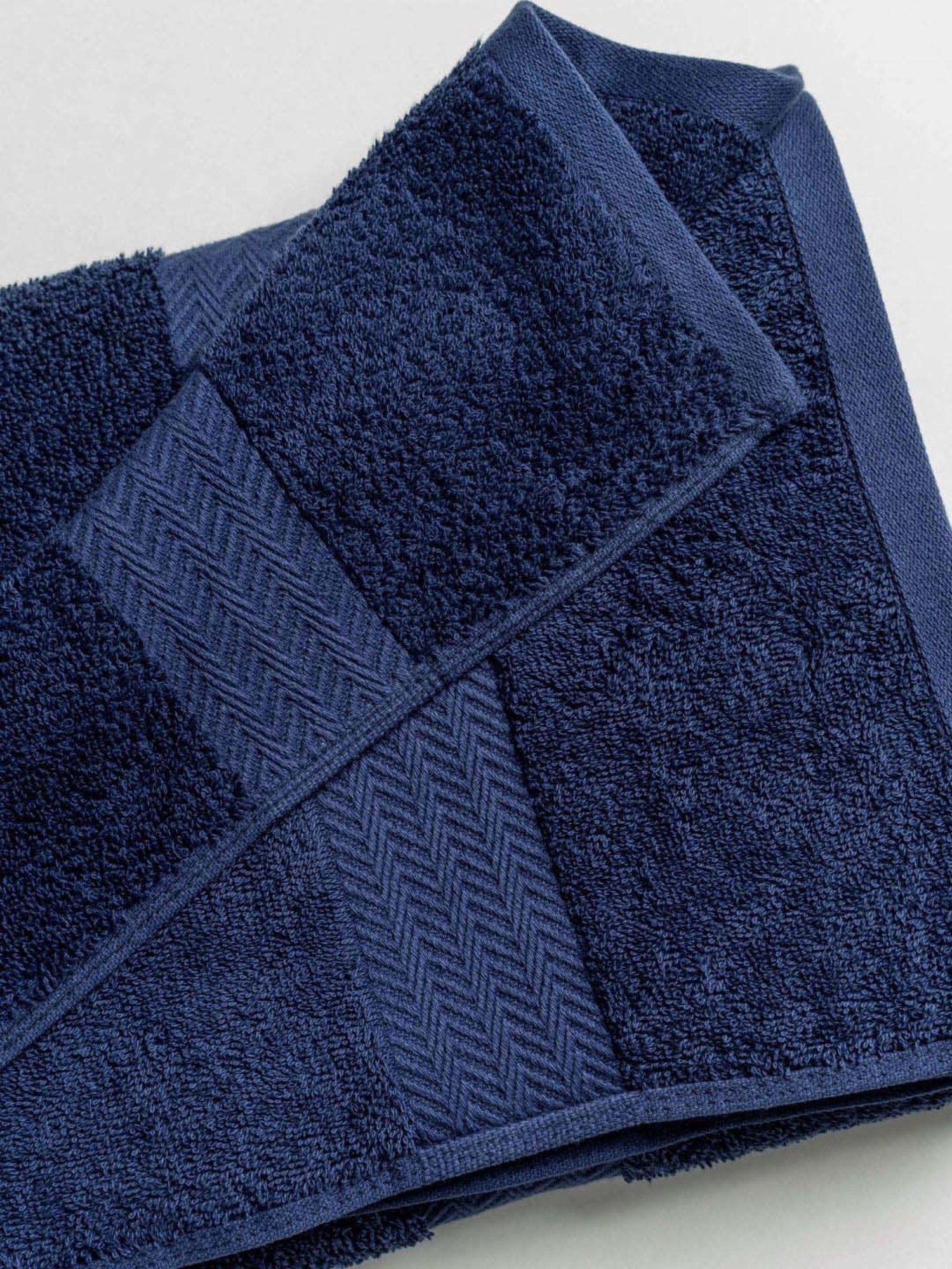 DDecor Navy Cotton 500 GSM Bath Towel