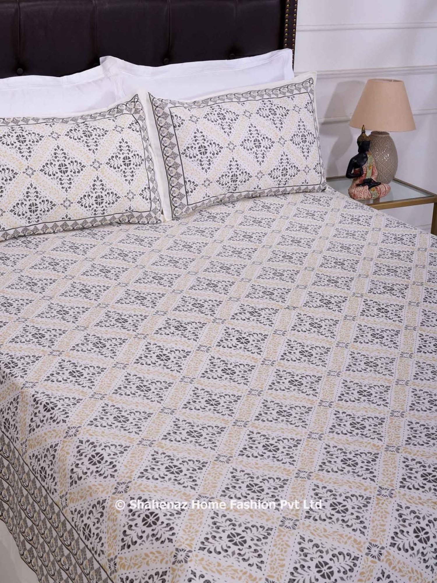 Shahenaz Grey 120 TC Cotton Shofar Luxury Double Bedsheet with 2 Pillow Covers