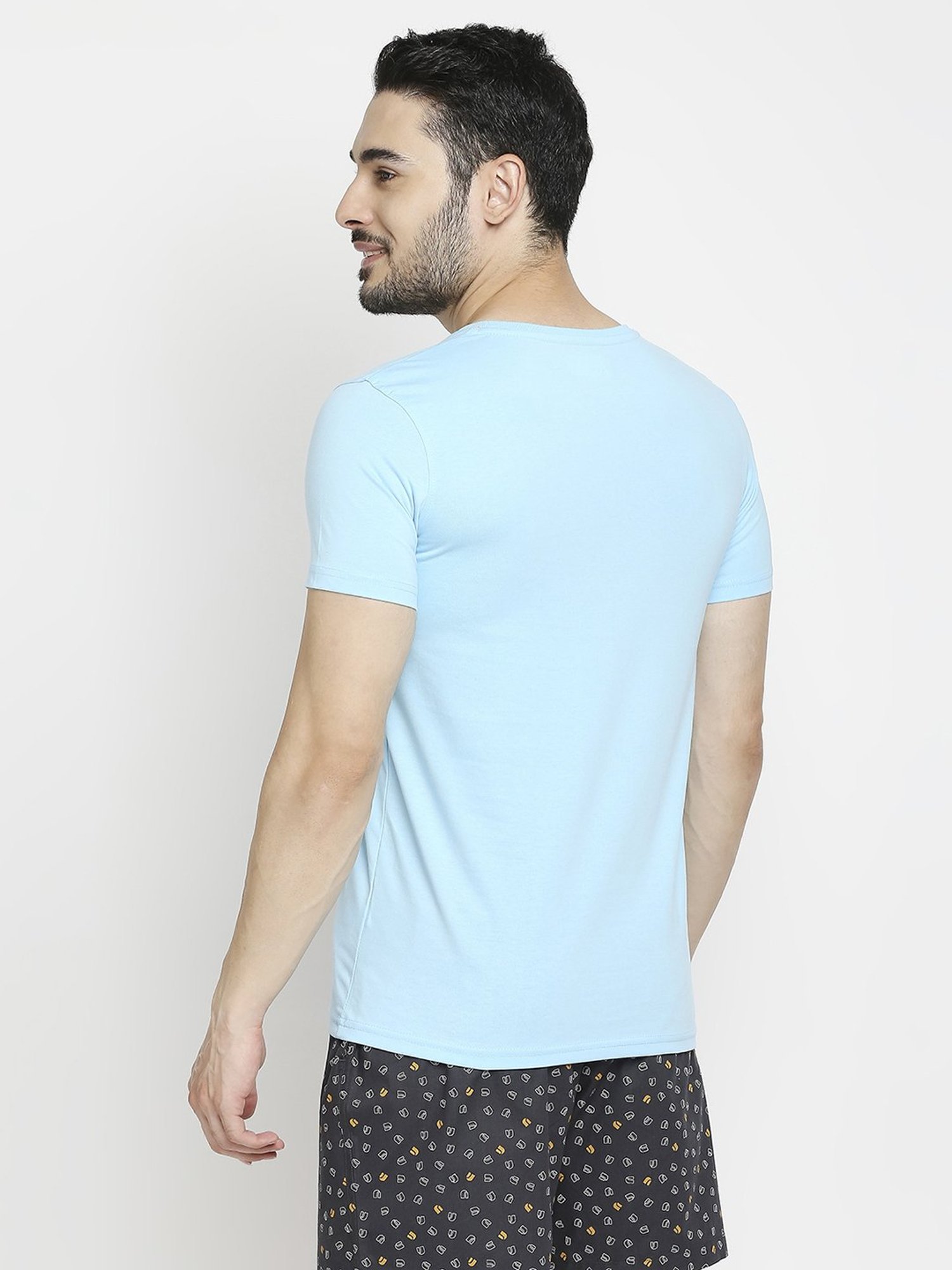 UnderJeans by Spykar Black & Blue Regular Fit T-Shirt