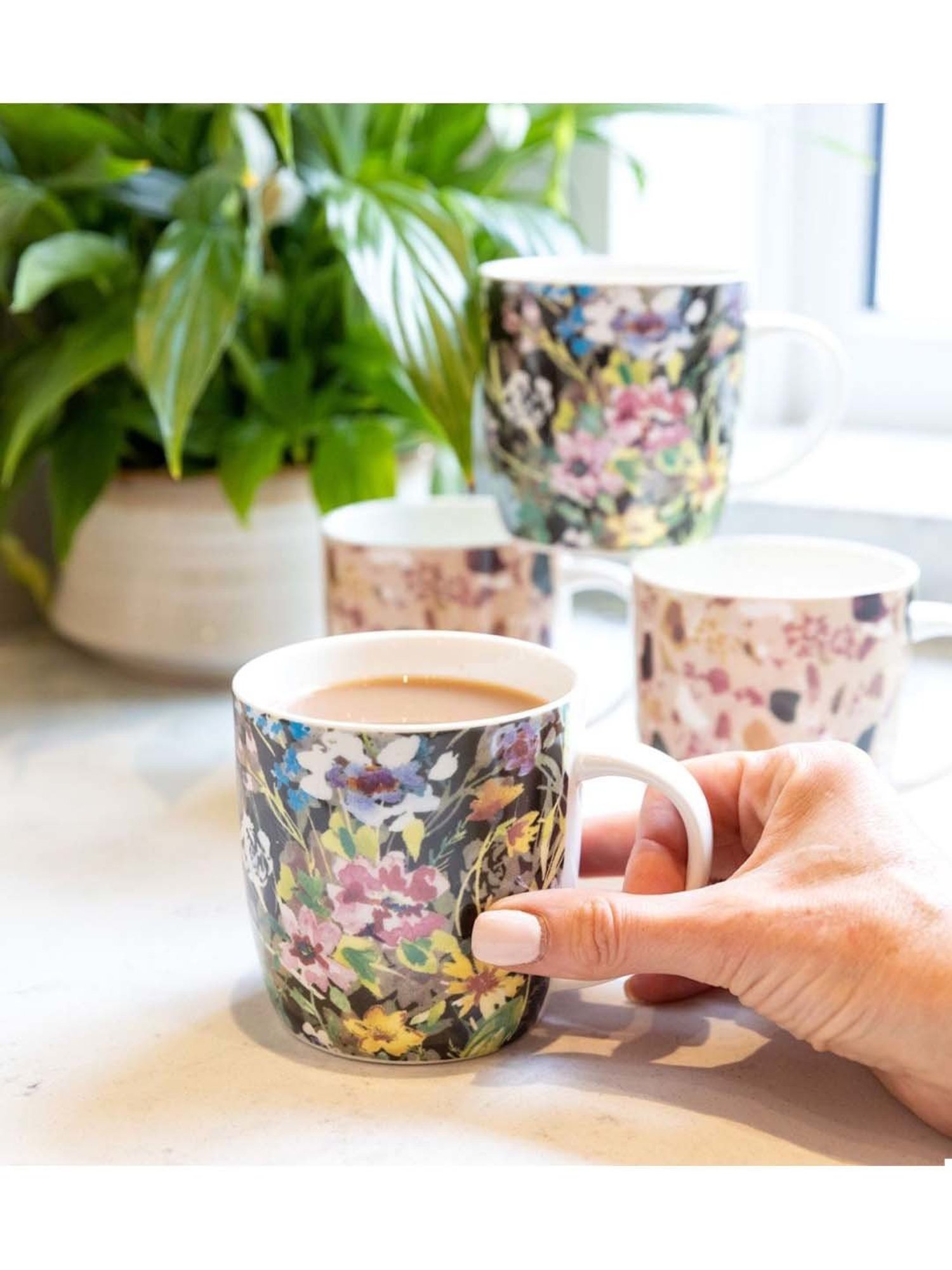 KitchenCraft Multicolor Ceramic Barrel Mug (0.425 L) - Set of 4