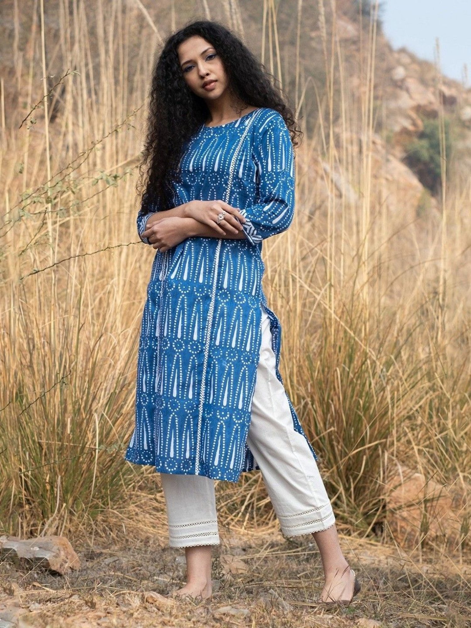 Akiso Neela Indigo Block Printed Summer Kurta With Lace Detail