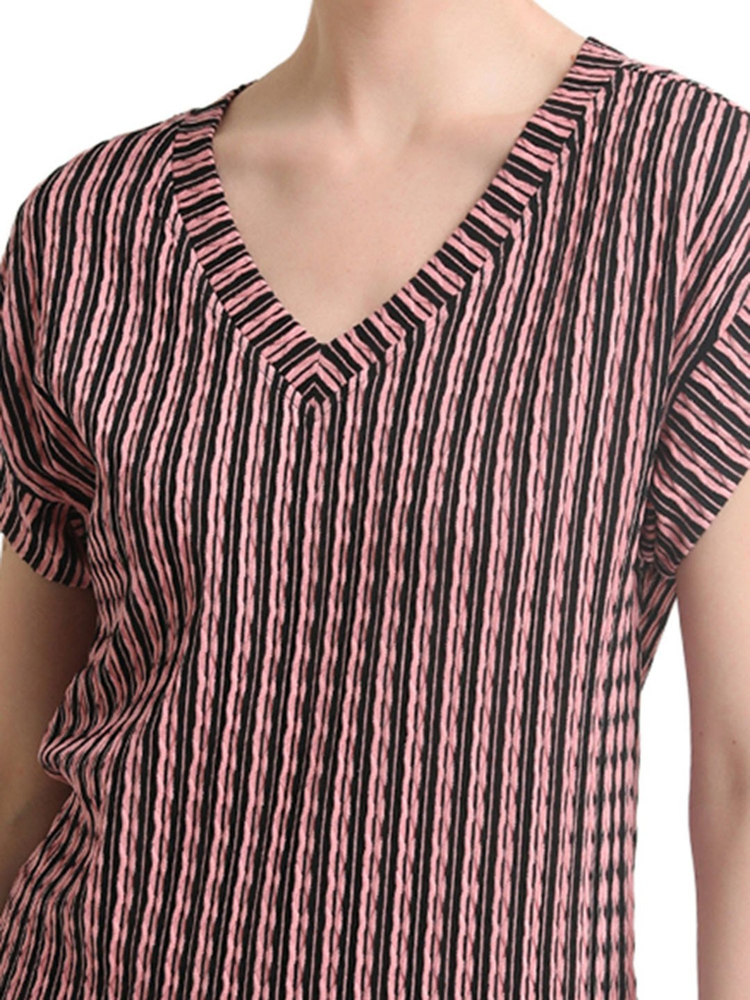 Kazo Boxy Fit Top With Collar