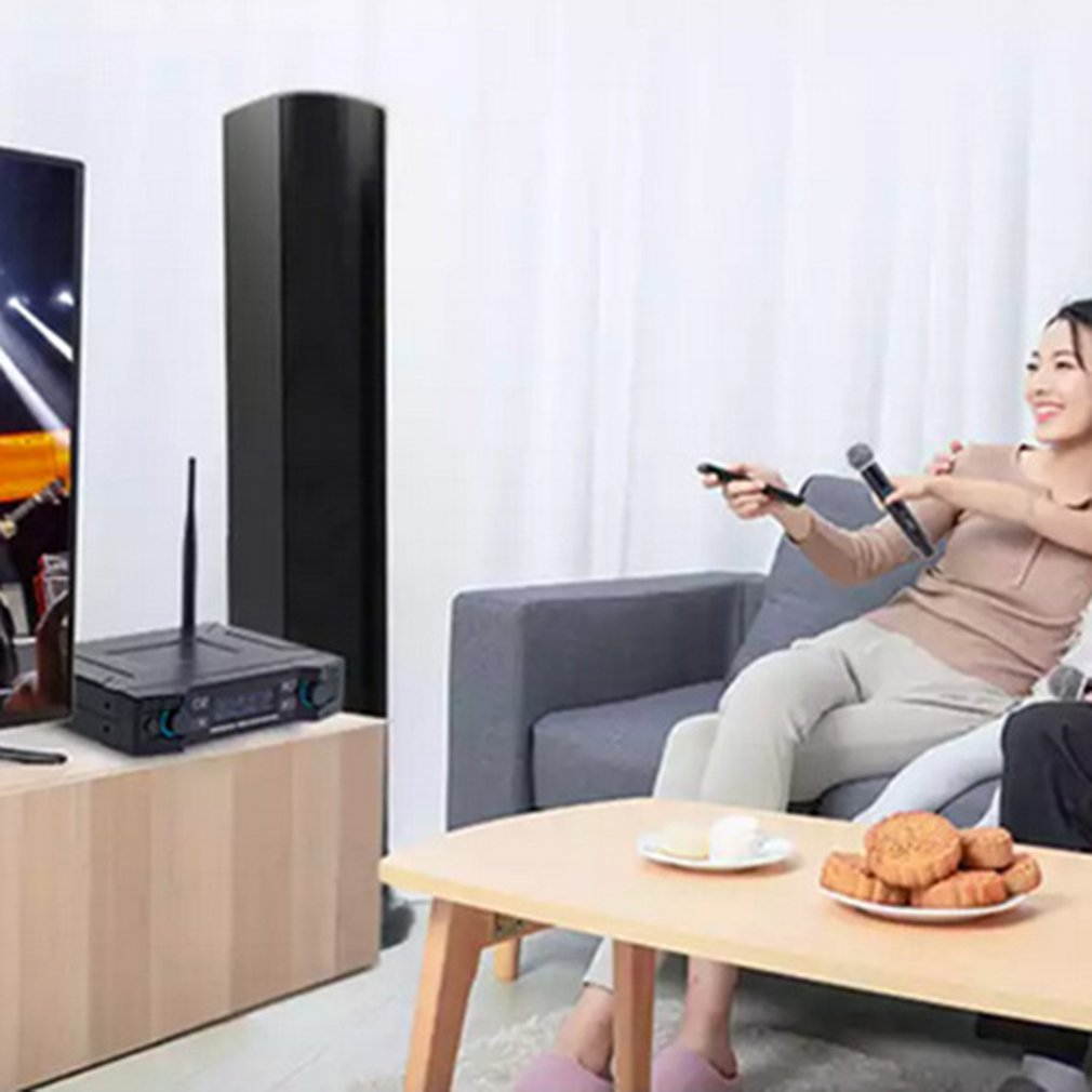 Wireless Microphone KTV Karaoke Conference Two-channel Automatic Handheld Adjustable Frequency Microphone,210 * 50 * 155mm,black