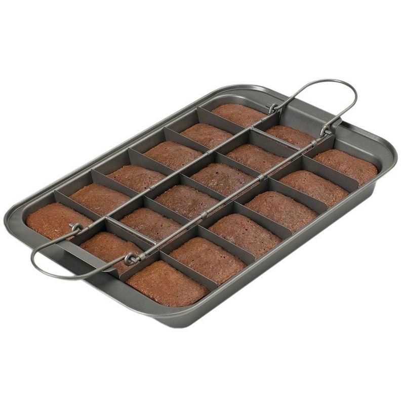 Chicago Metallic 9"x13" Slice Solutions Brownie Pan