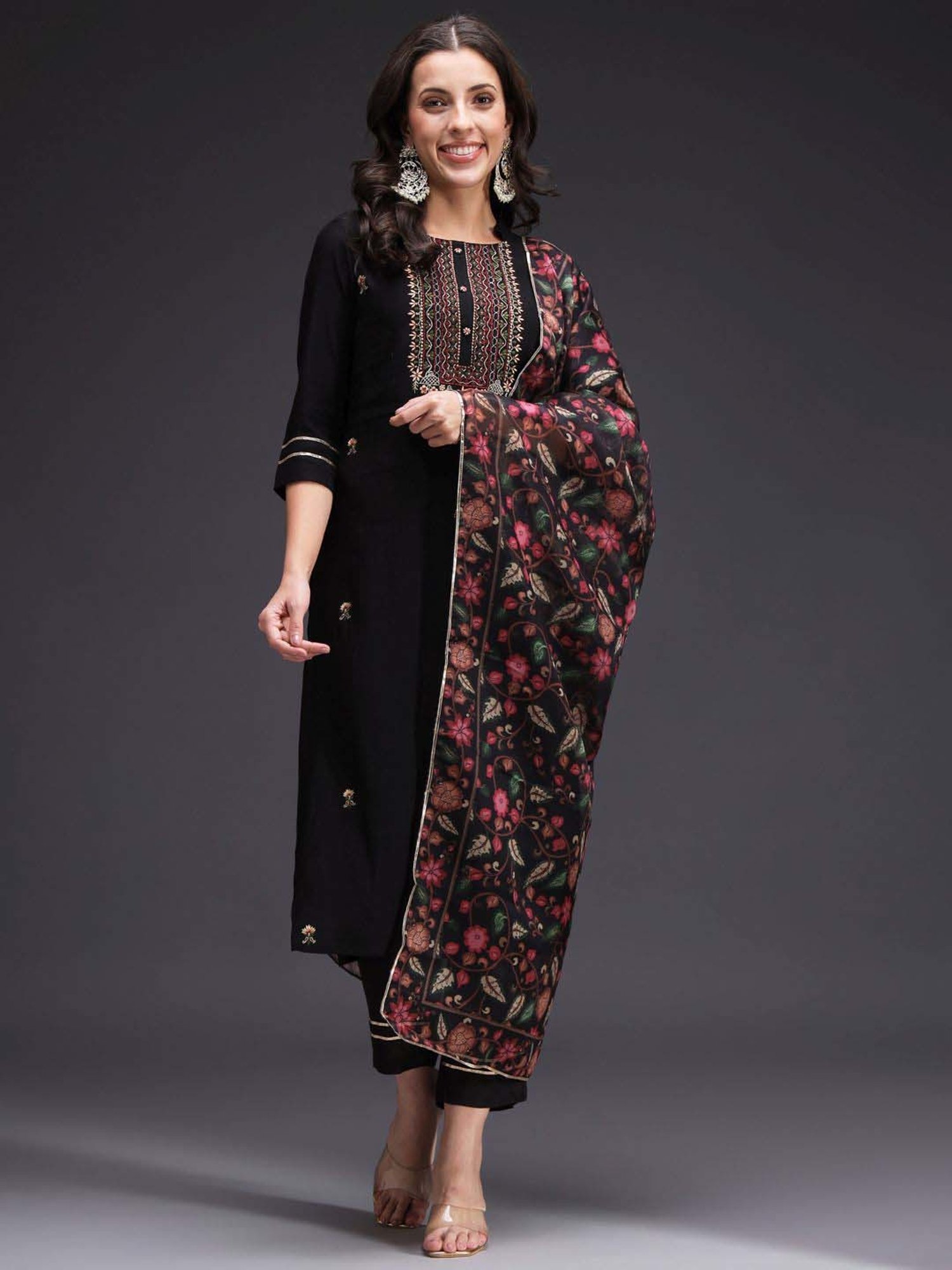 Heeposh Black Embroidered Kurta Pant Set With Dupatta