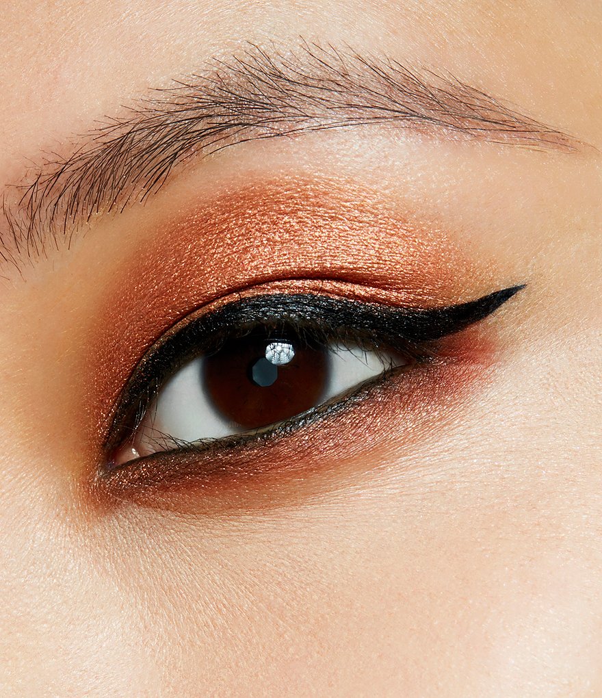 MAC Dazzleshadow Extreme Eyeshadow