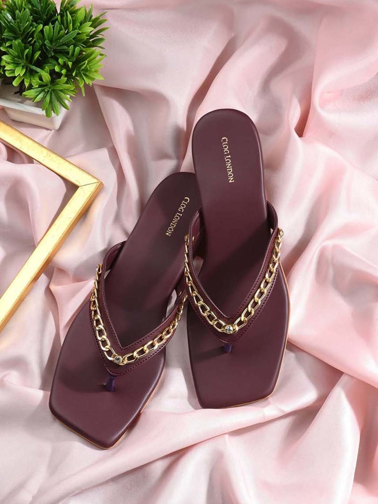 Clog London Women's Burgundy Thong Sandals