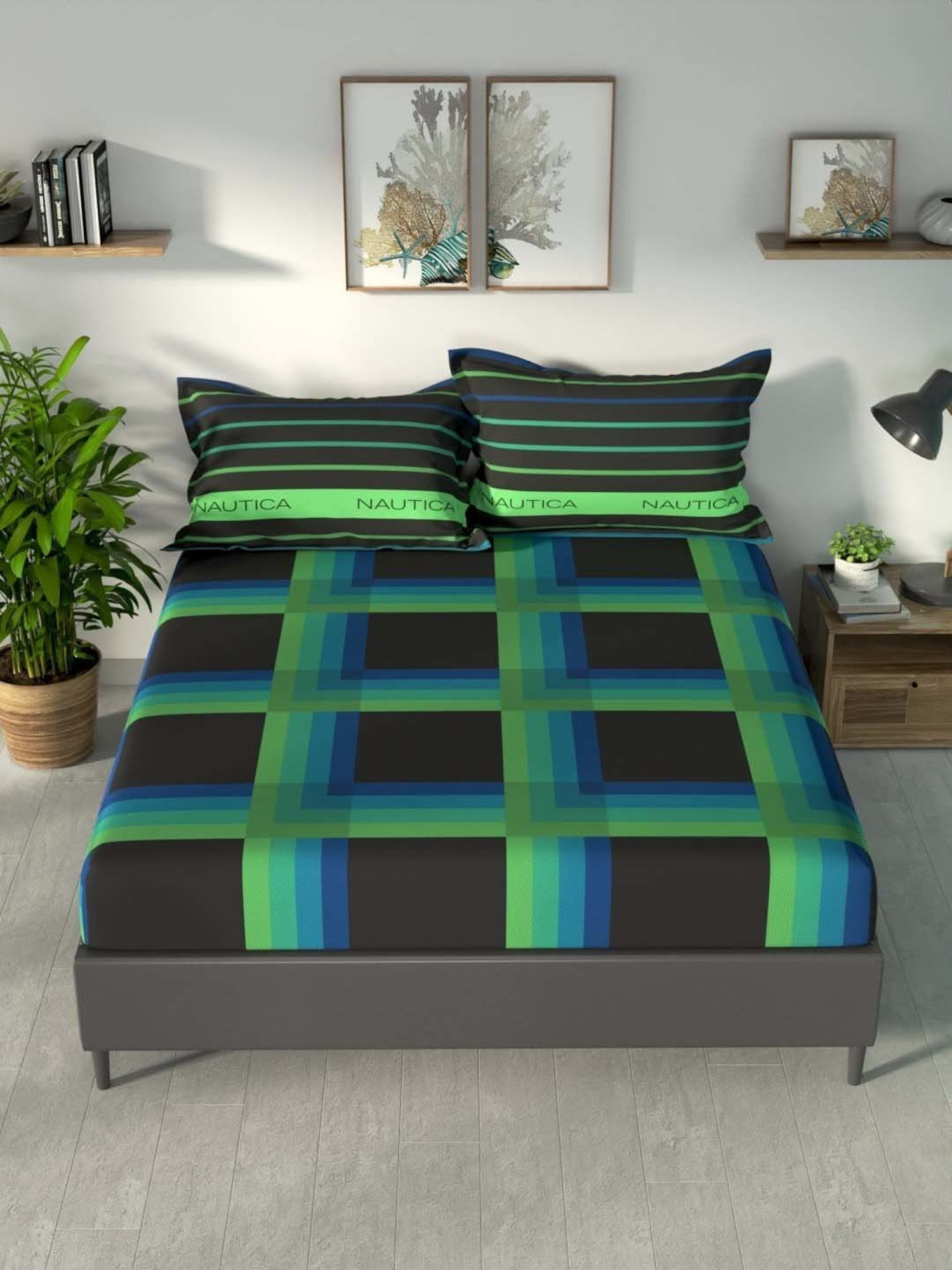 NAUTICA Pacific Coast Black & Blue Cotton 160 TC King Fitted Bedsheet with 2 Pillow Cover
