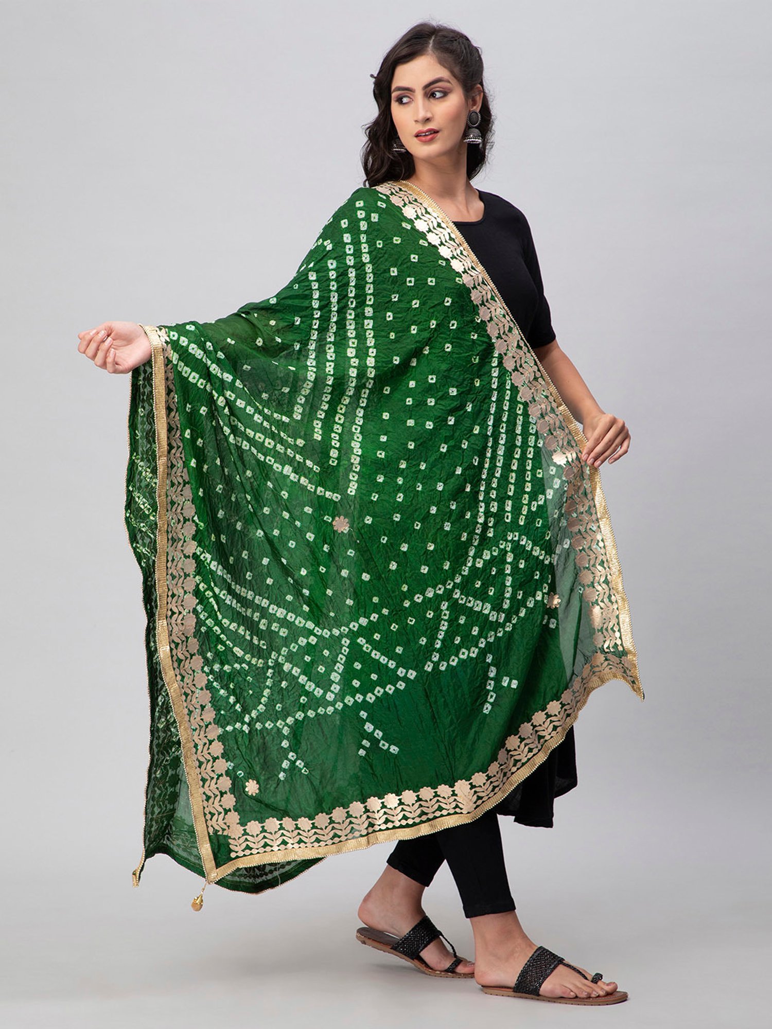 Aditi Wasan Green Printed Bandhani Dupatta