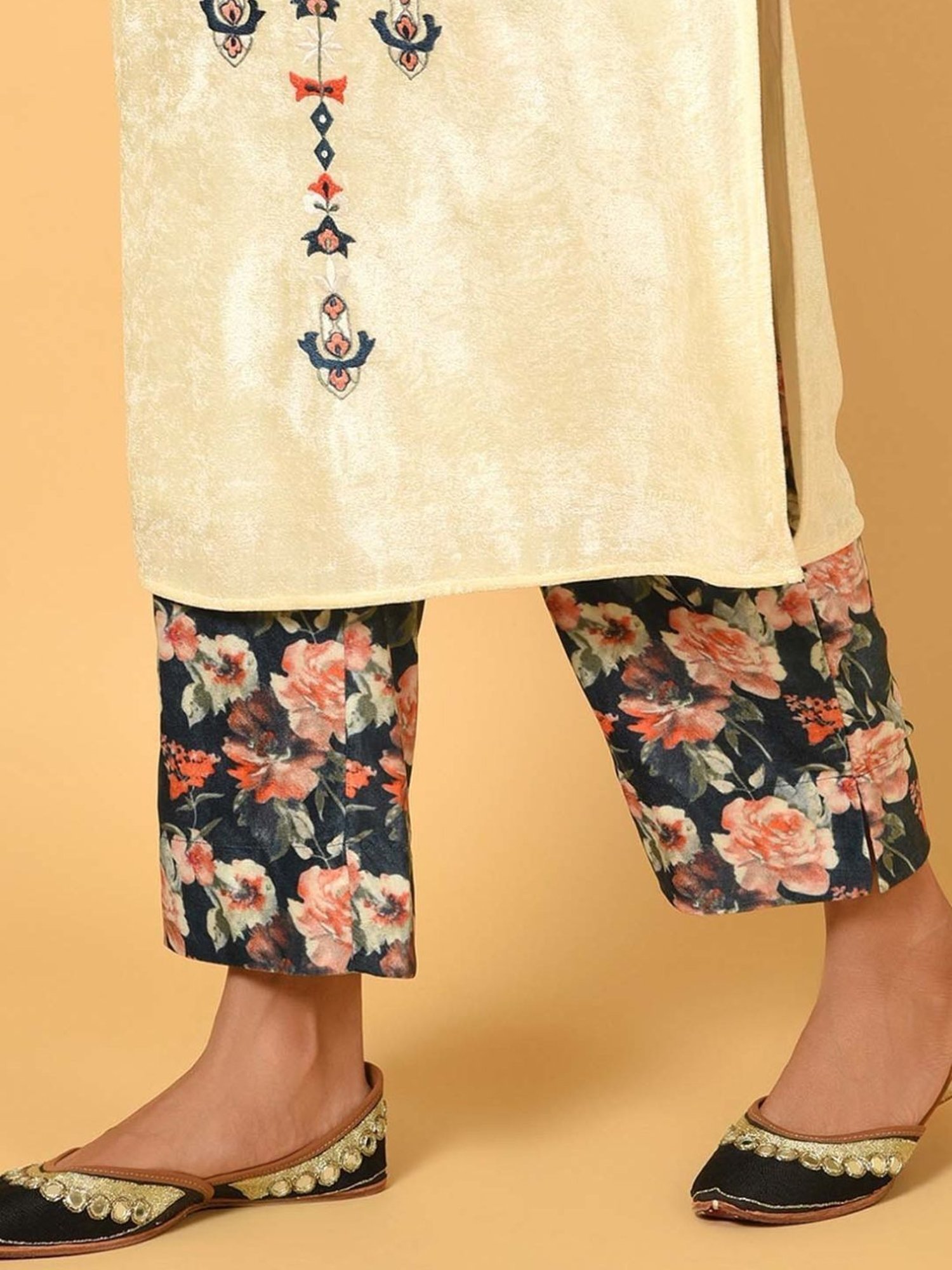 Nuhh Ecru Kurta With Pant & Dupatta