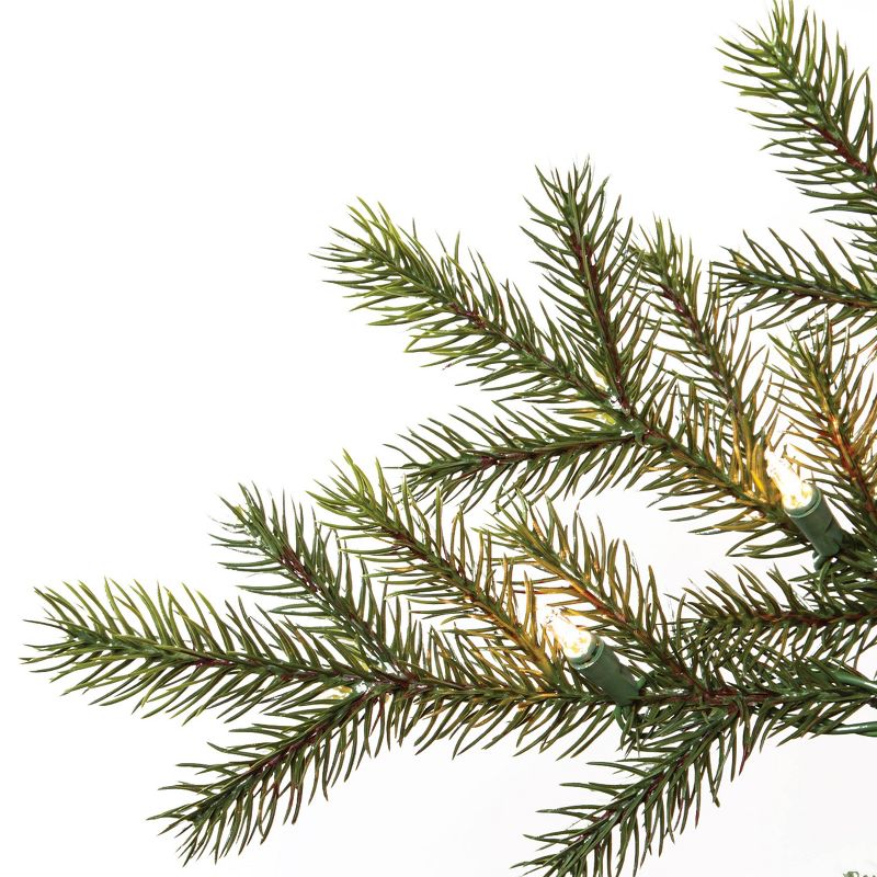 9ft Sterling Tree Company Full Natural Cut Rockford Pine with 1050 Clear Lights Artificial Christmas Tree