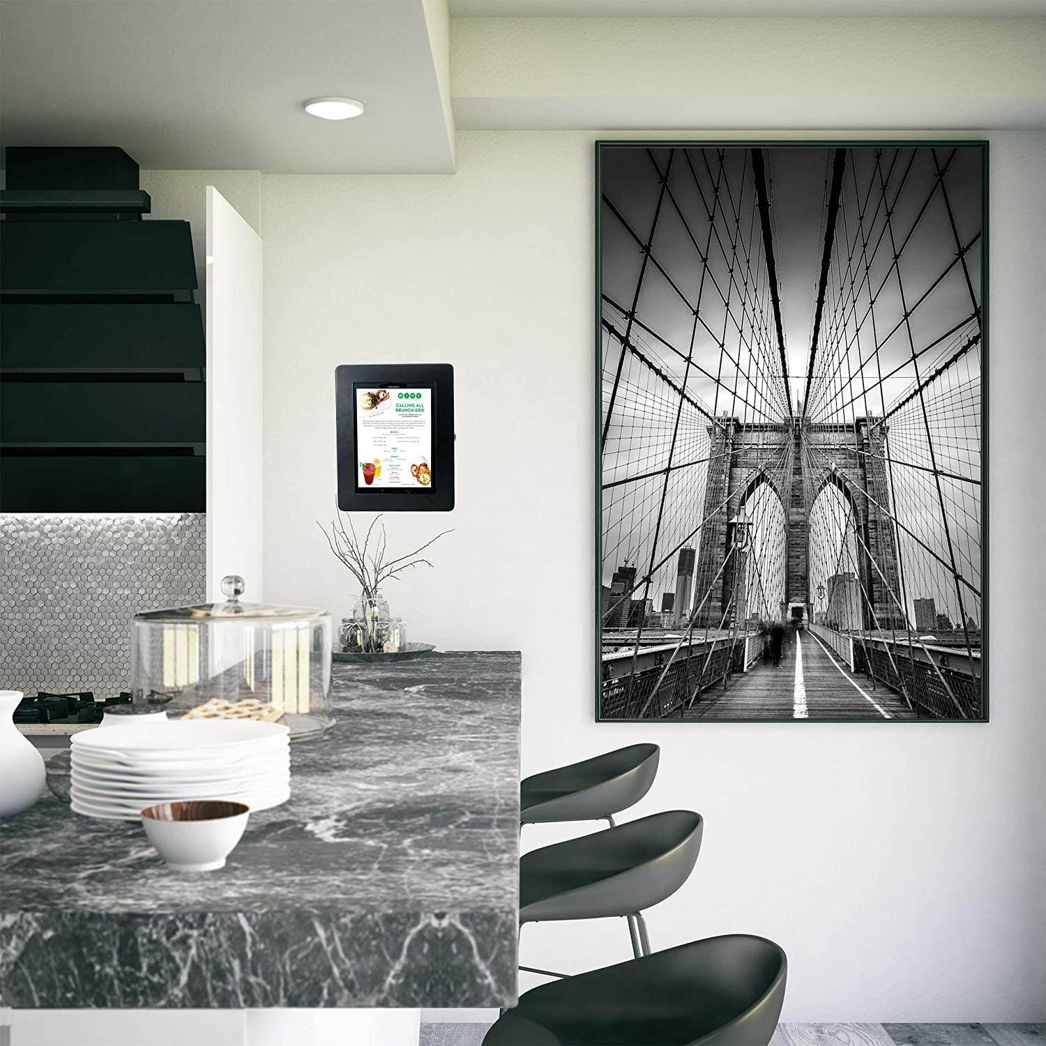 CTA Digital PAD-PARAW Premium Locking Wall Mount