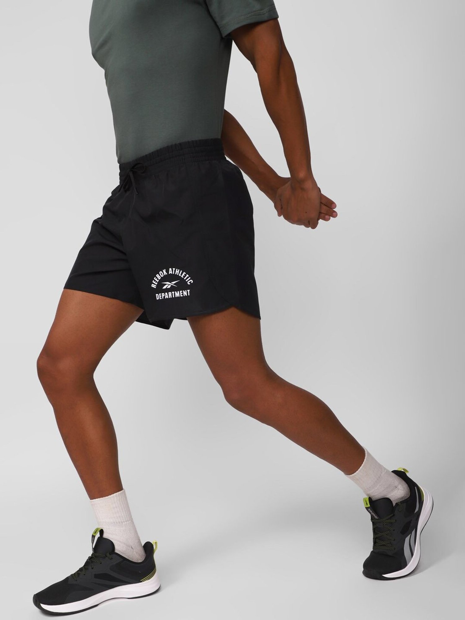 Reebok Black Regular Fit Sports Shorts