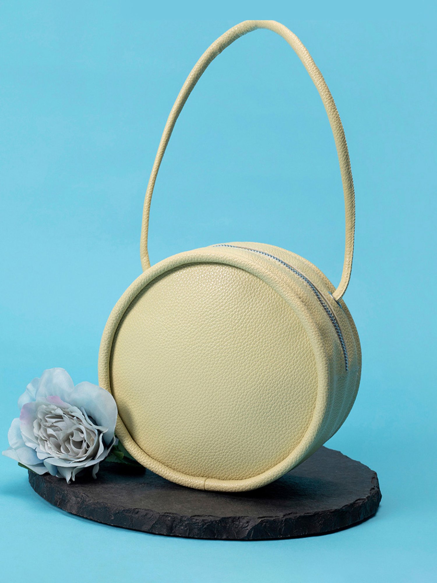 HauteSauce Green Medium Handheld Handbag