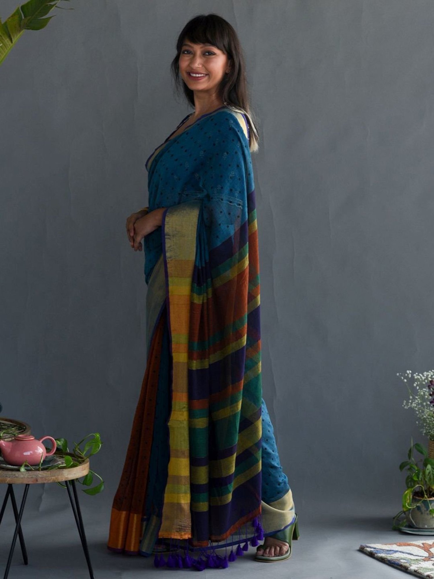 Suta Blue Cotton Printed Saree Without Blouse