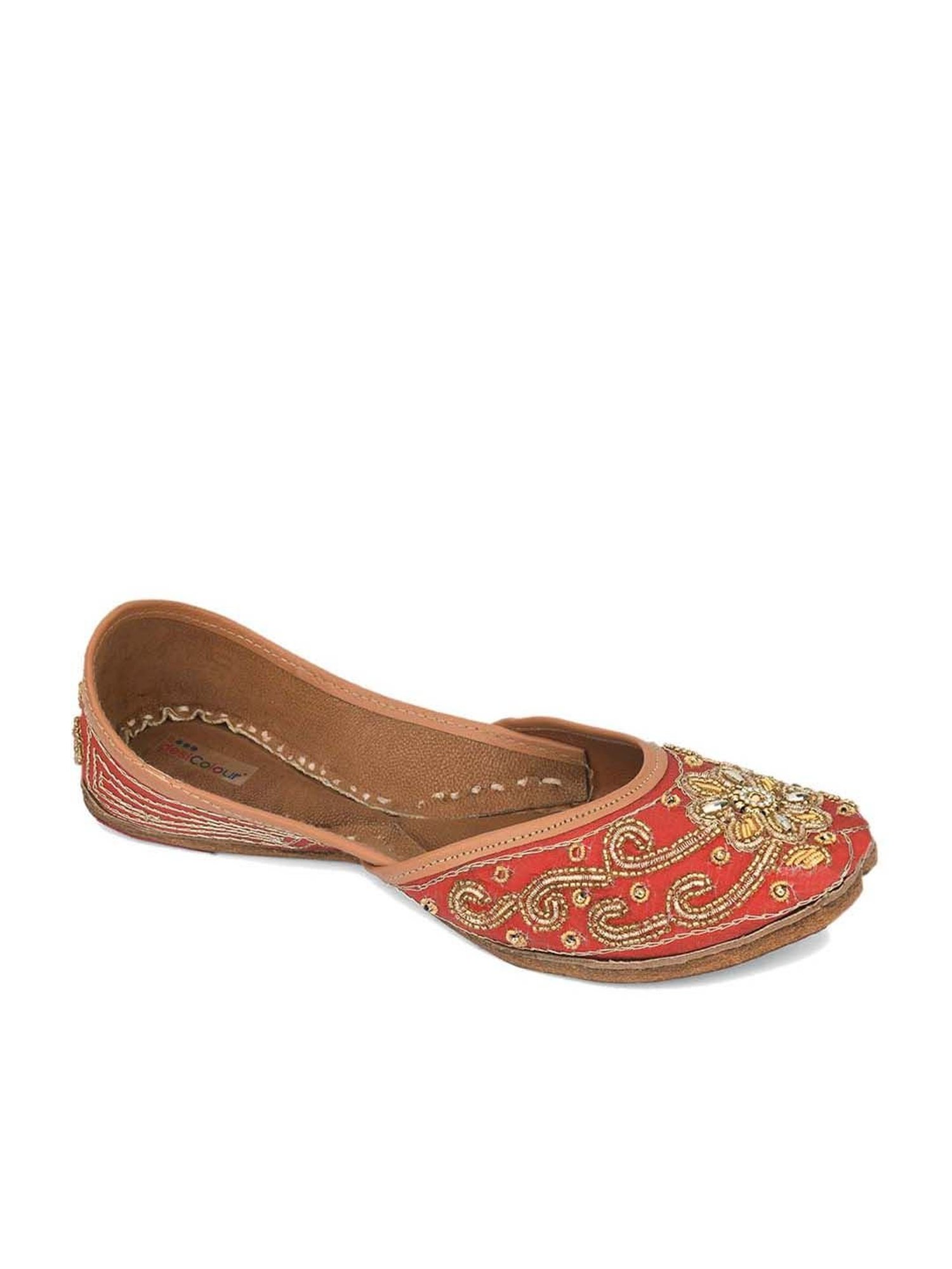Desi Colour Women's Red Ethnic Juttis
