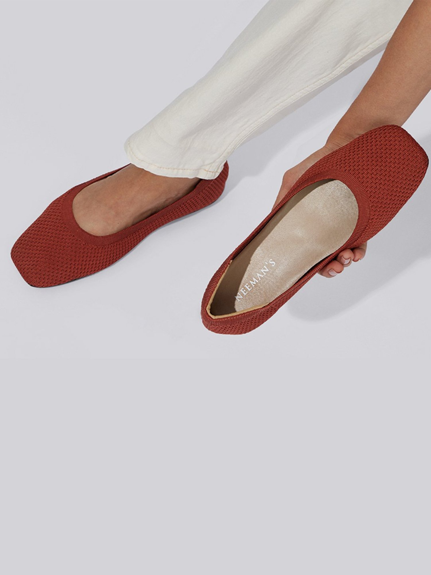 Neemans Women's Red Flat Ballets