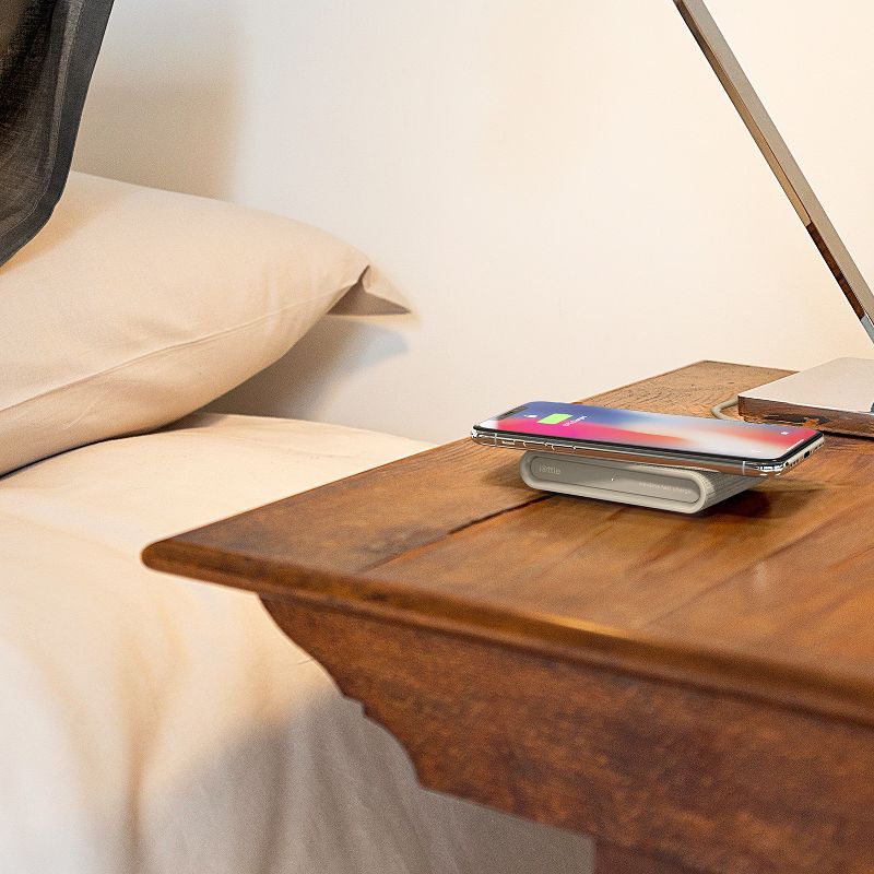 iOttie iON Wireless Mini Fast Charging Pad 7.5W 10W Qi Wireless Charger - Ivory