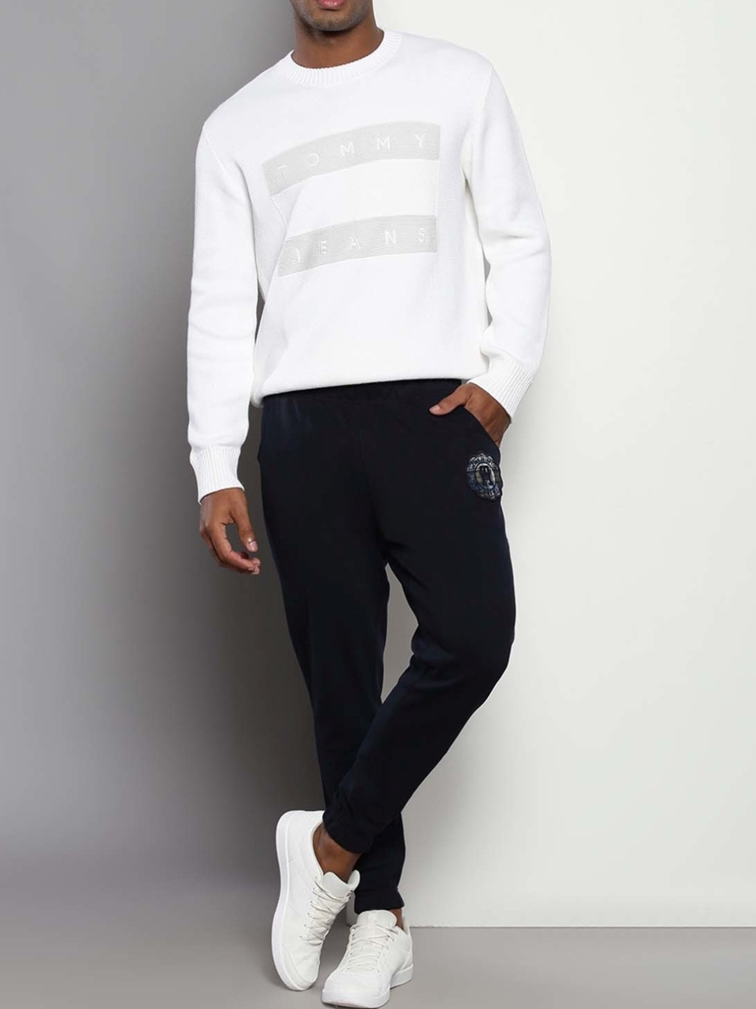 Tommy Hilfiger White Cotton Relaxed Fit Printed Sweater