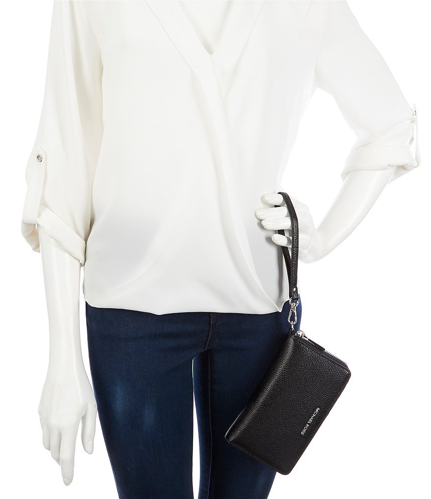 Michael Kors Mercer Large Flat Multifunction Phone Wallet